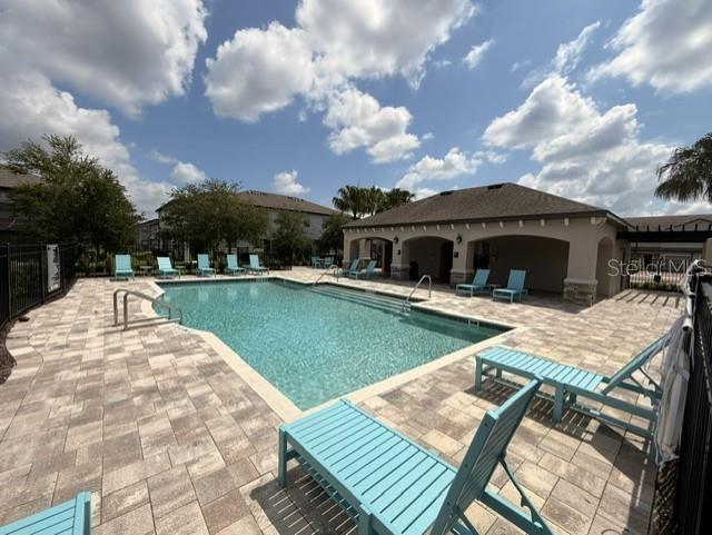 11956 SANDS CV COVE