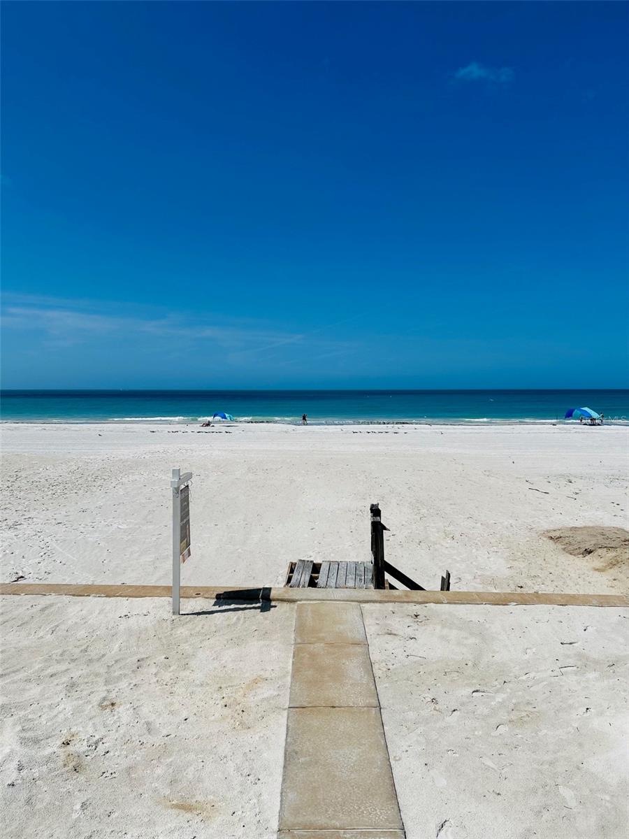 SUNSET VILLA CONDO - Land