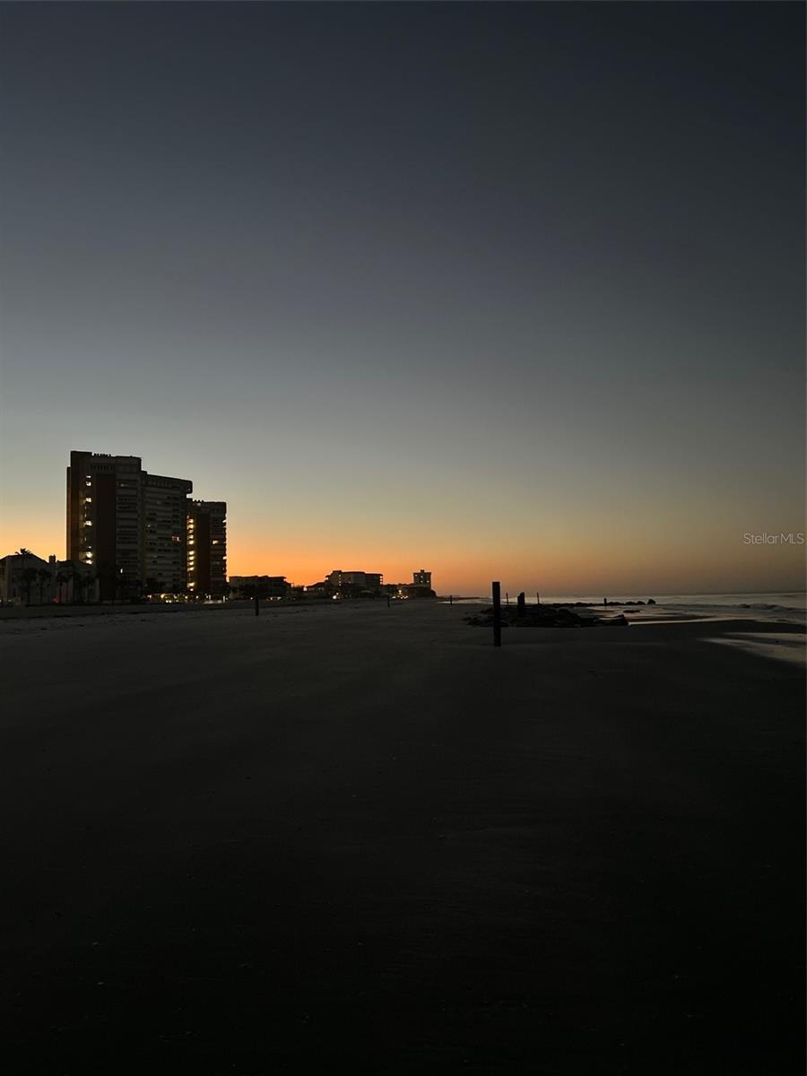 SUNSET VILLA CONDO - Land