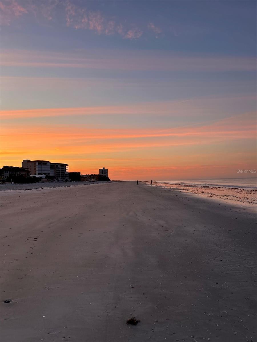 SUNSET VILLA CONDO - Land