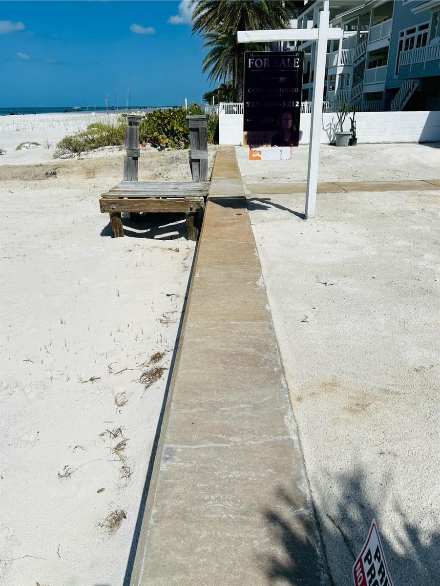 SUNSET VILLA CONDO - Land