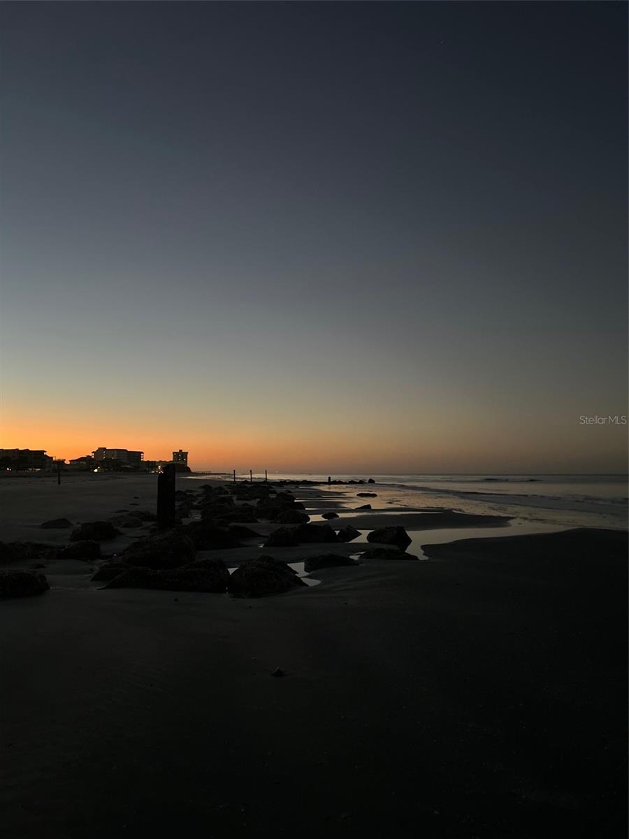 SUNSET VILLA CONDO - Land