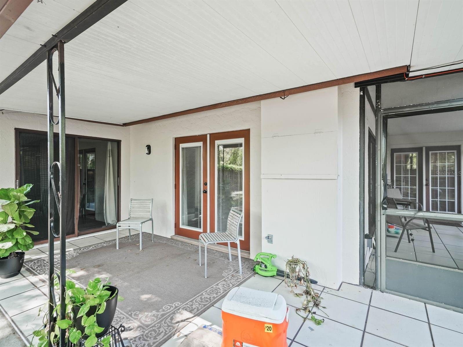 SUN N LAKE - Residential