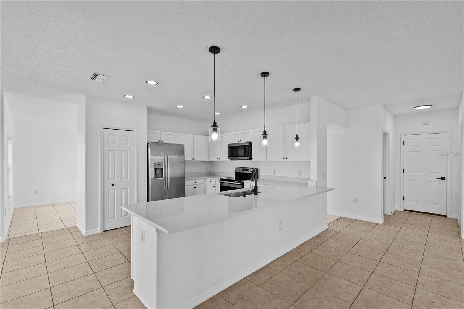 BANYAN COVE AT CYPRESS WOODS - Residential