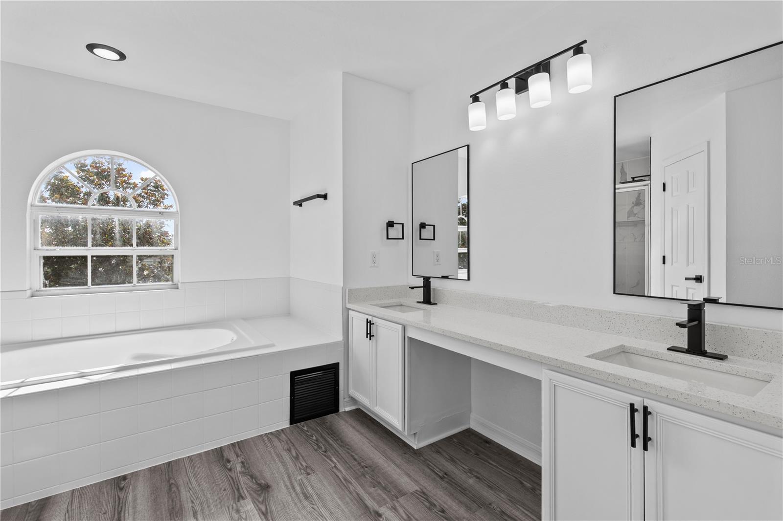 BANYAN COVE AT CYPRESS WOODS - Residential