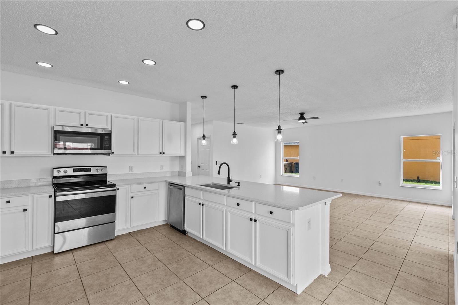 BANYAN COVE AT CYPRESS WOODS - Residential
