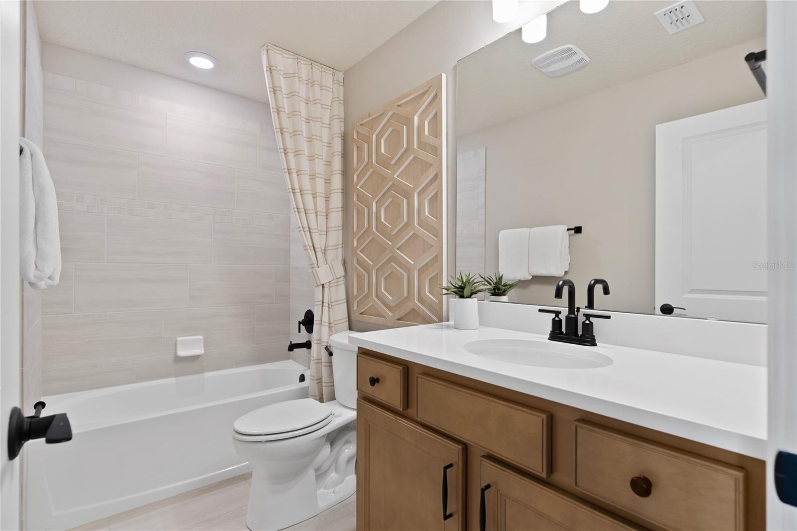 PARKSIDE TRAILS - Residential