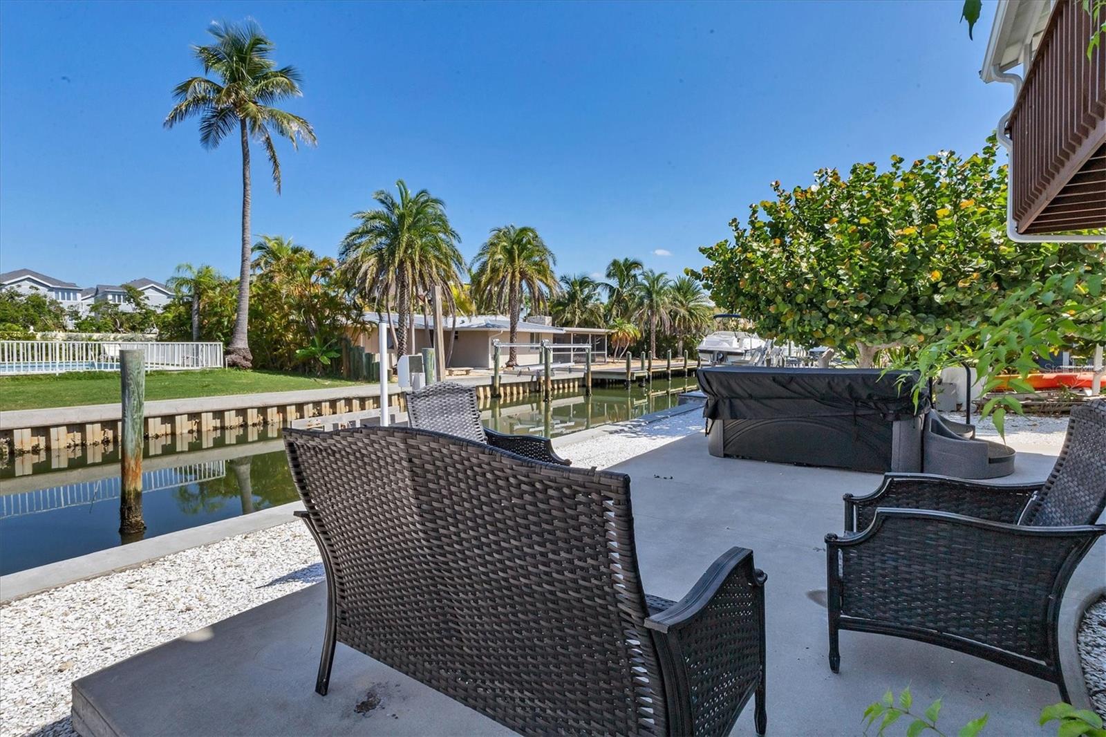 LONGBOAT KEY - Residential