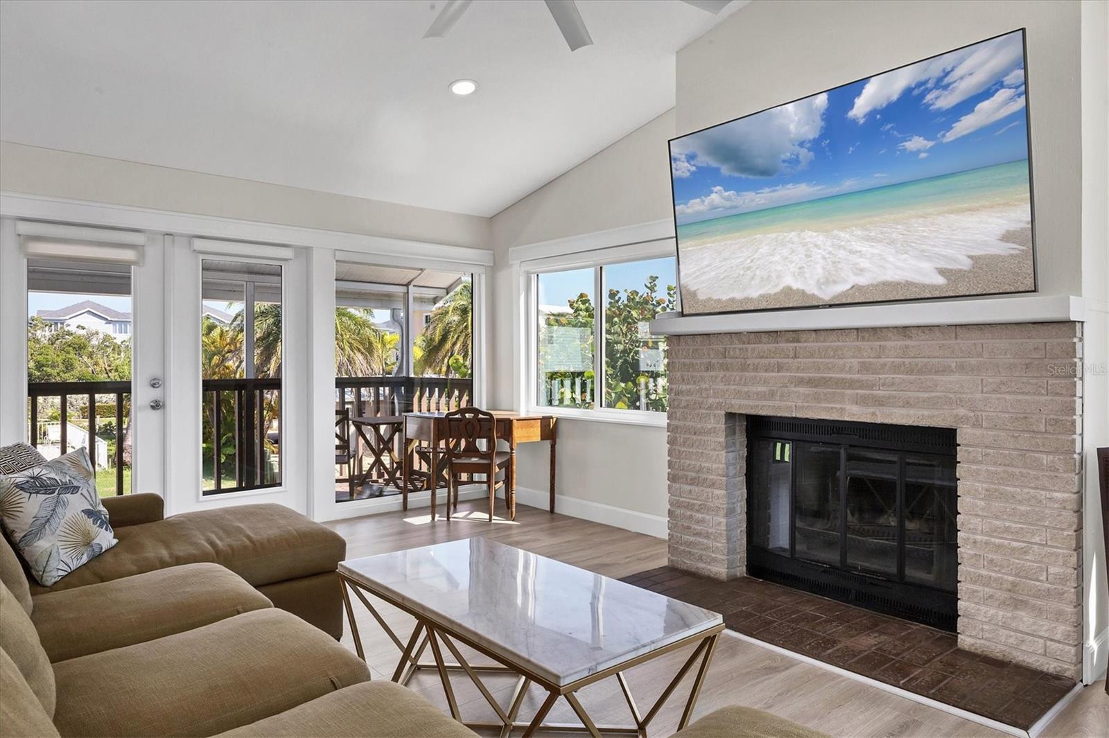 LONGBOAT KEY - Residential