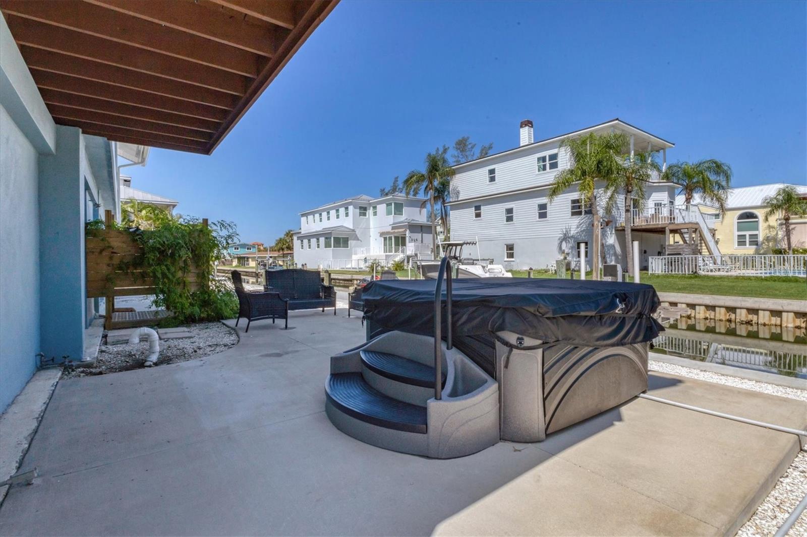 LONGBOAT KEY - Residential