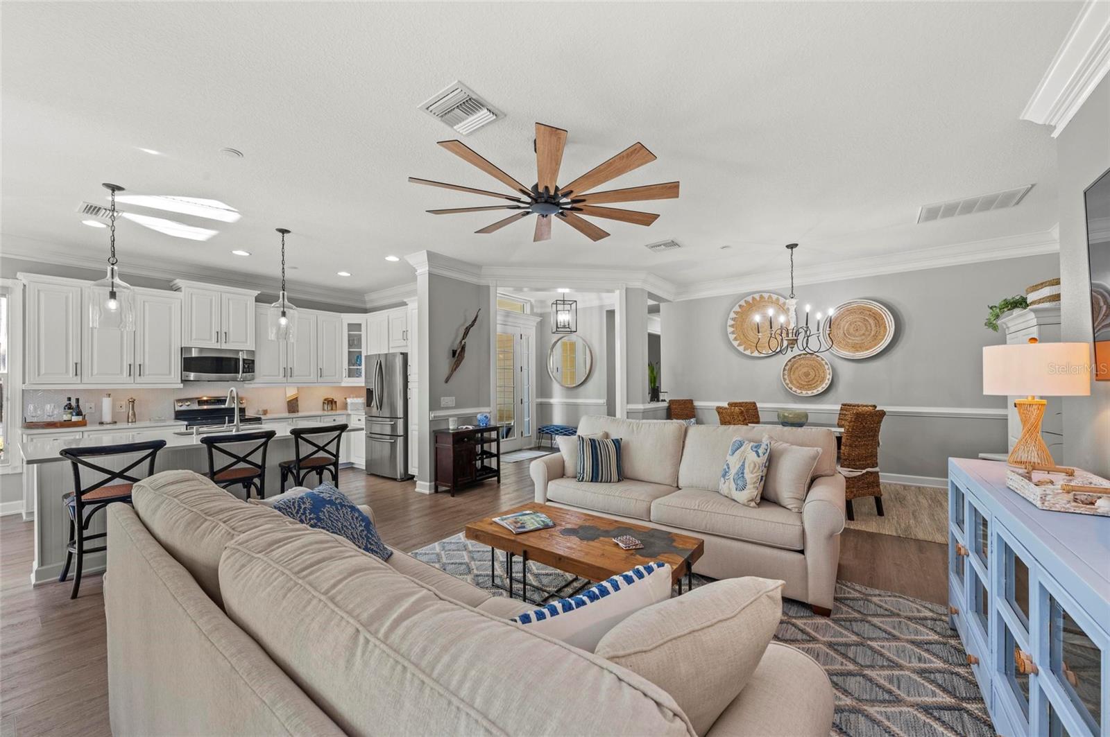 MANGROVE WALK ON HARBOUR ISLE PH 28 - Residential