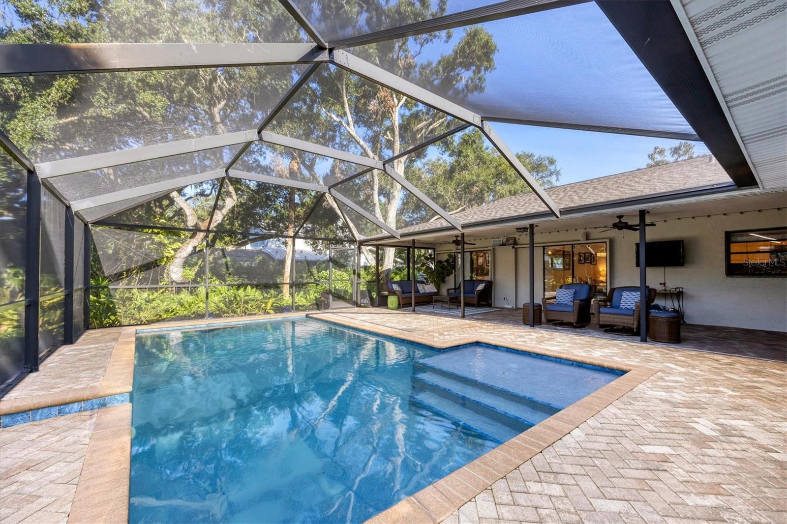 SHERWOOD FOREST - Residential