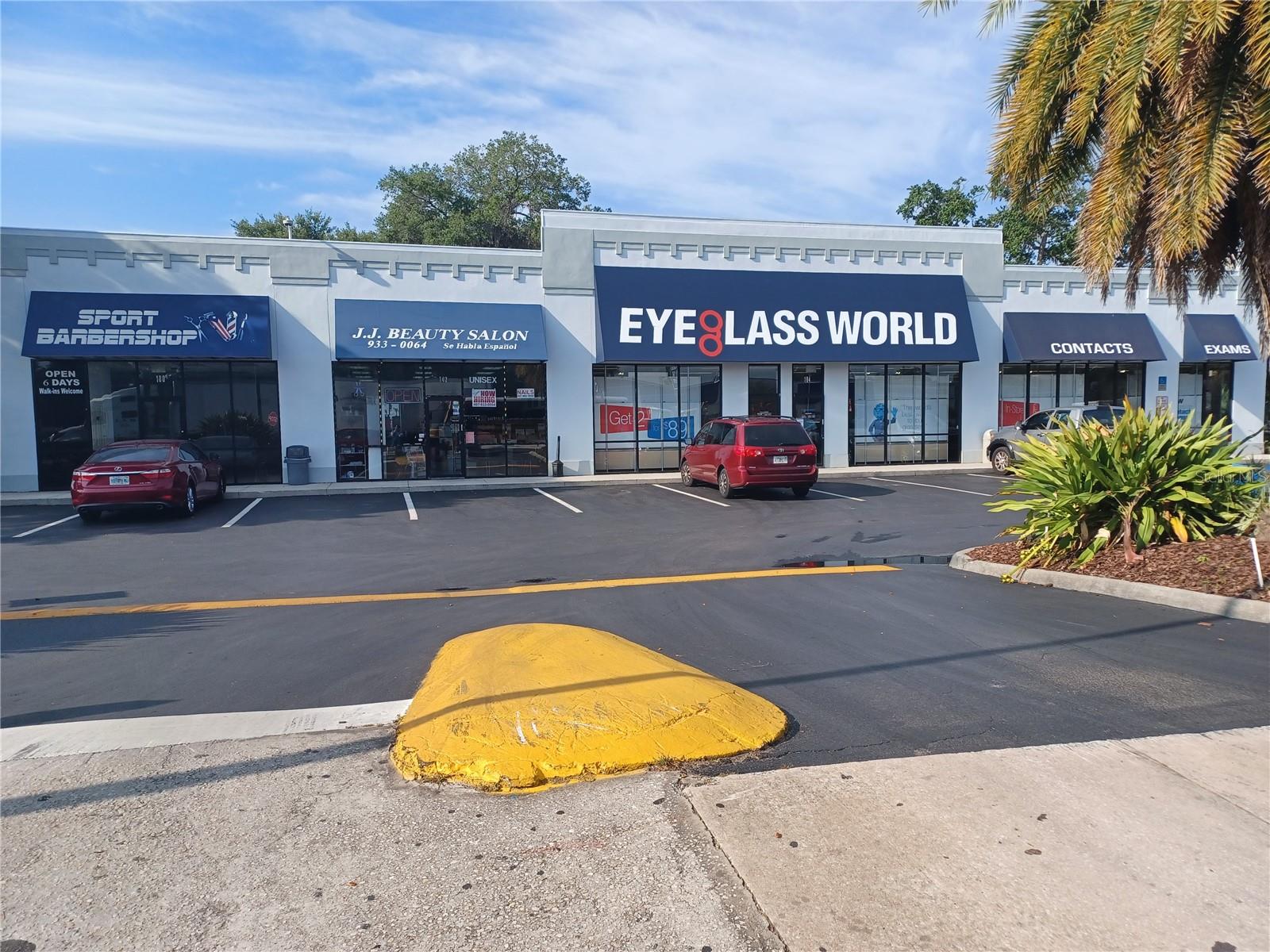 Retail suite (1,000 sq ft.) with excellent visibility at the gateway to Kissimmee's downtown and Medical Arts District. Busy intersection with approximately 85,000 cars passing thru it daily. Ample parking and easy access. Large monument sign directly at the corner of Vine (192) and Main Street (441/17-92). Stable co-tenants have been in the building since 1996. Ideal for franchise food takeout, insurance or income tax office, barbershop etc. We are unable to accommodate the following uses: churches, schools, daycare, or smoke shops.
Please state the type of business that you are looking to open in your inquiry.