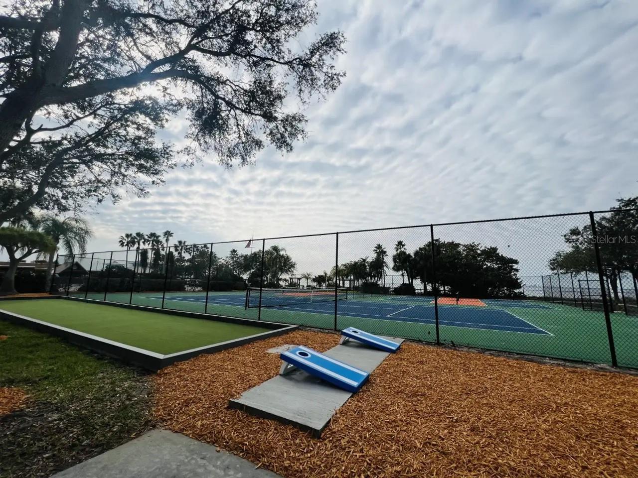 ISLAND RESORT AT MARINERS CLUB BAHIA BEACH - Residential