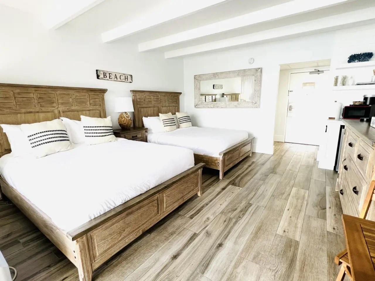 ISLAND RESORT AT MARINERS CLUB BAHIA BEACH - Residential