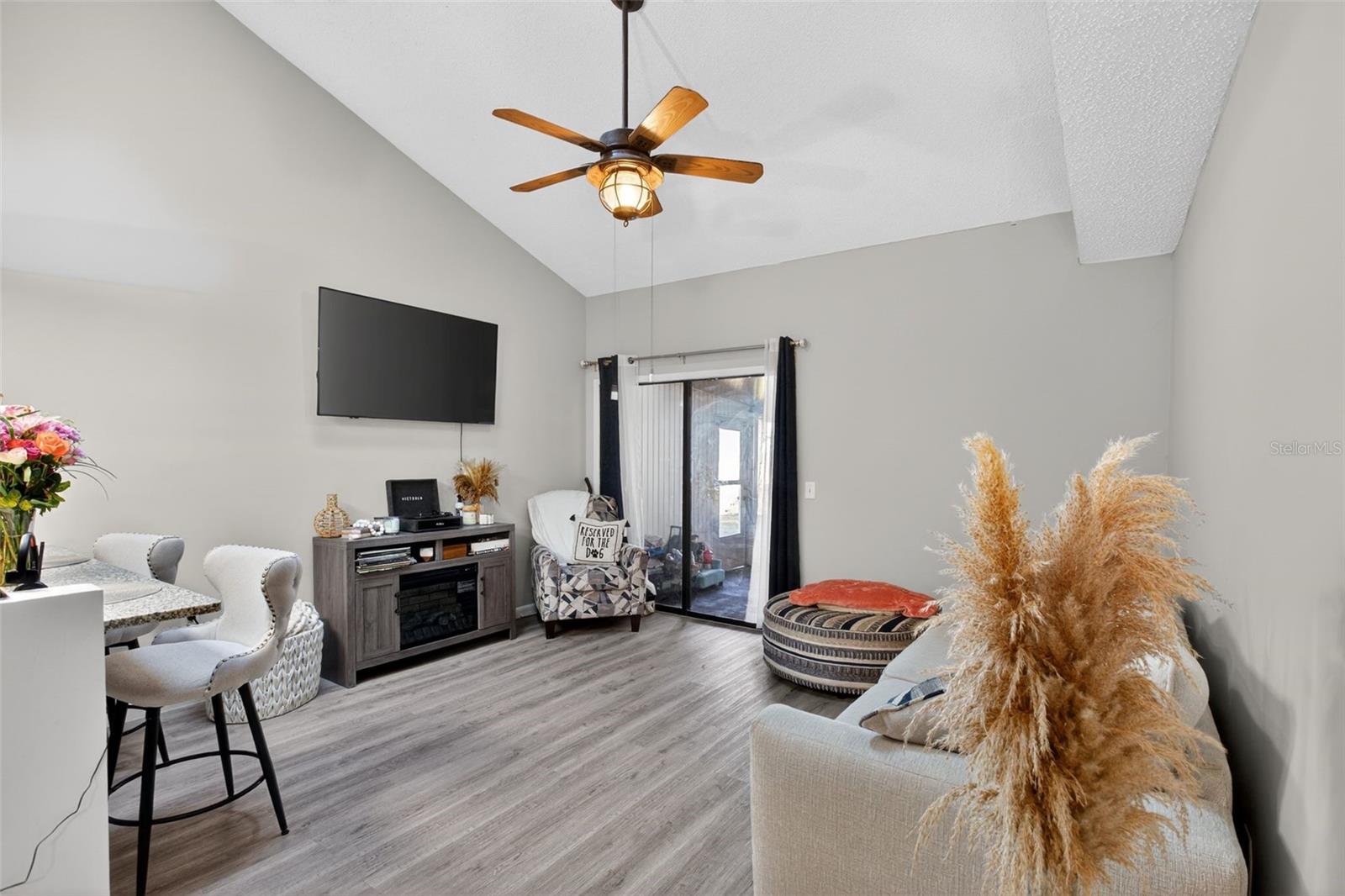 LOFTS PH 01 - Residential