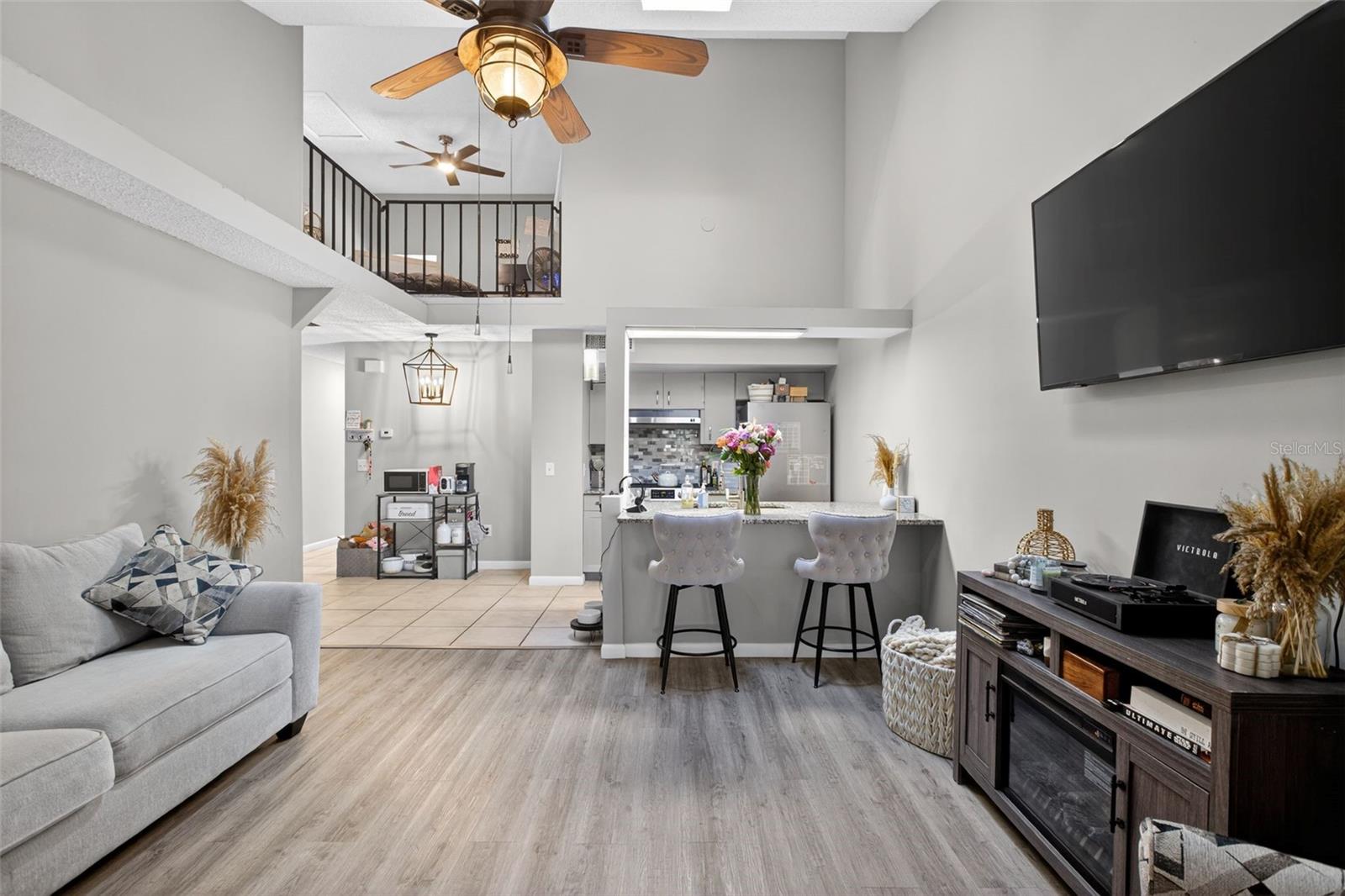 LOFTS PH 01 - Residential