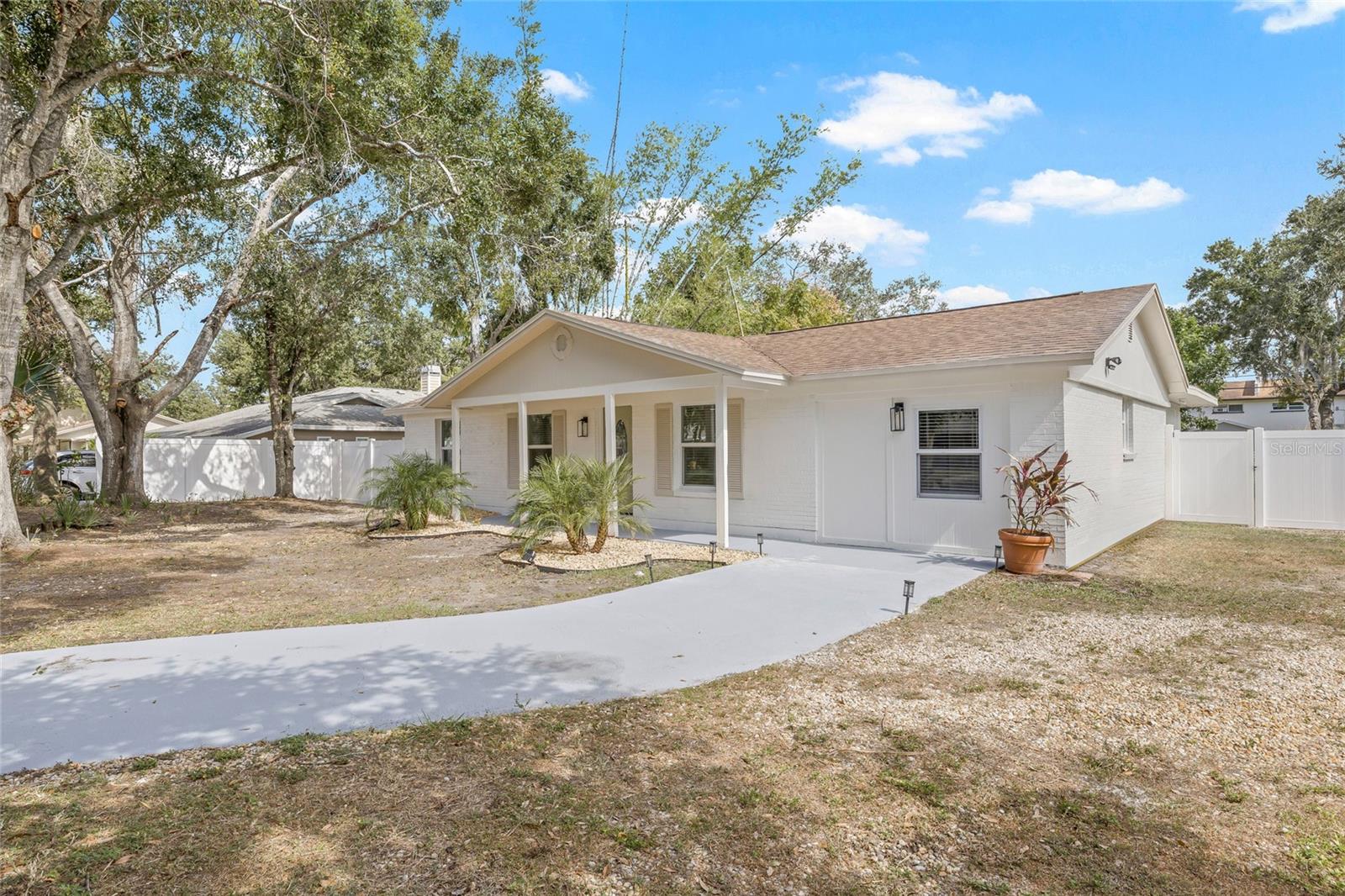 WEST BEARDED OAKS - Residential