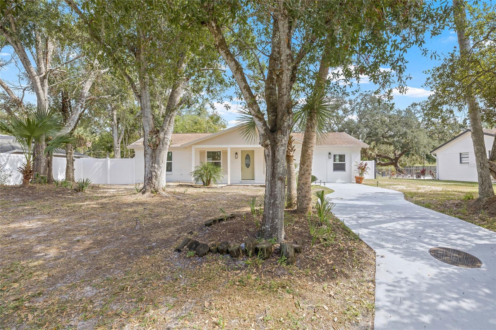 WEST BEARDED OAKS - Residential