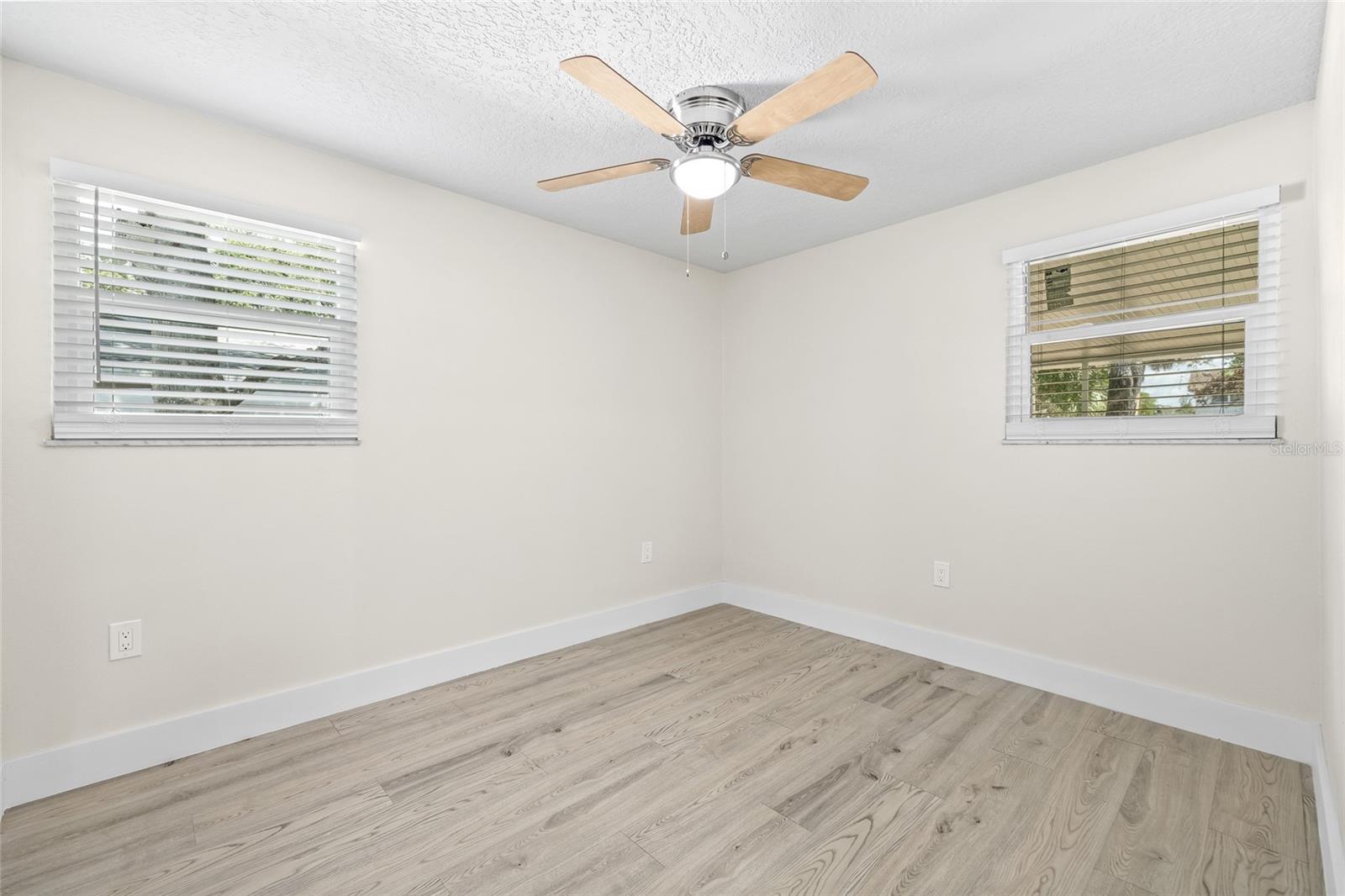 WEST BEARDED OAKS - Residential