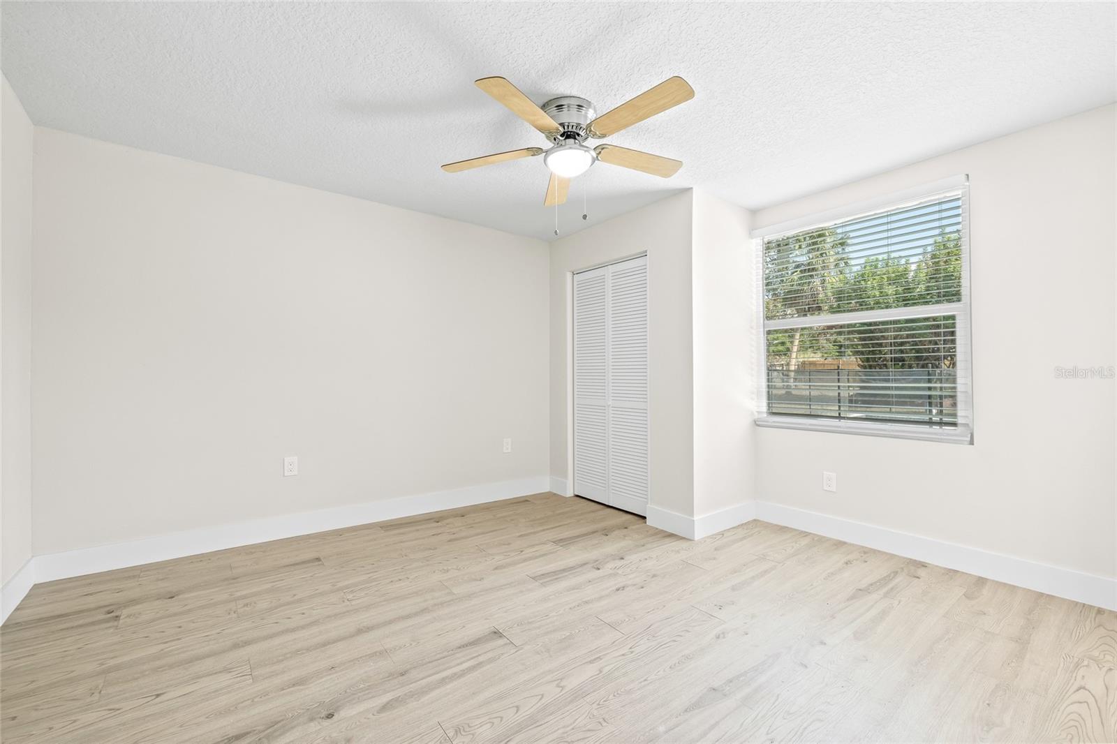 WEST BEARDED OAKS - Residential