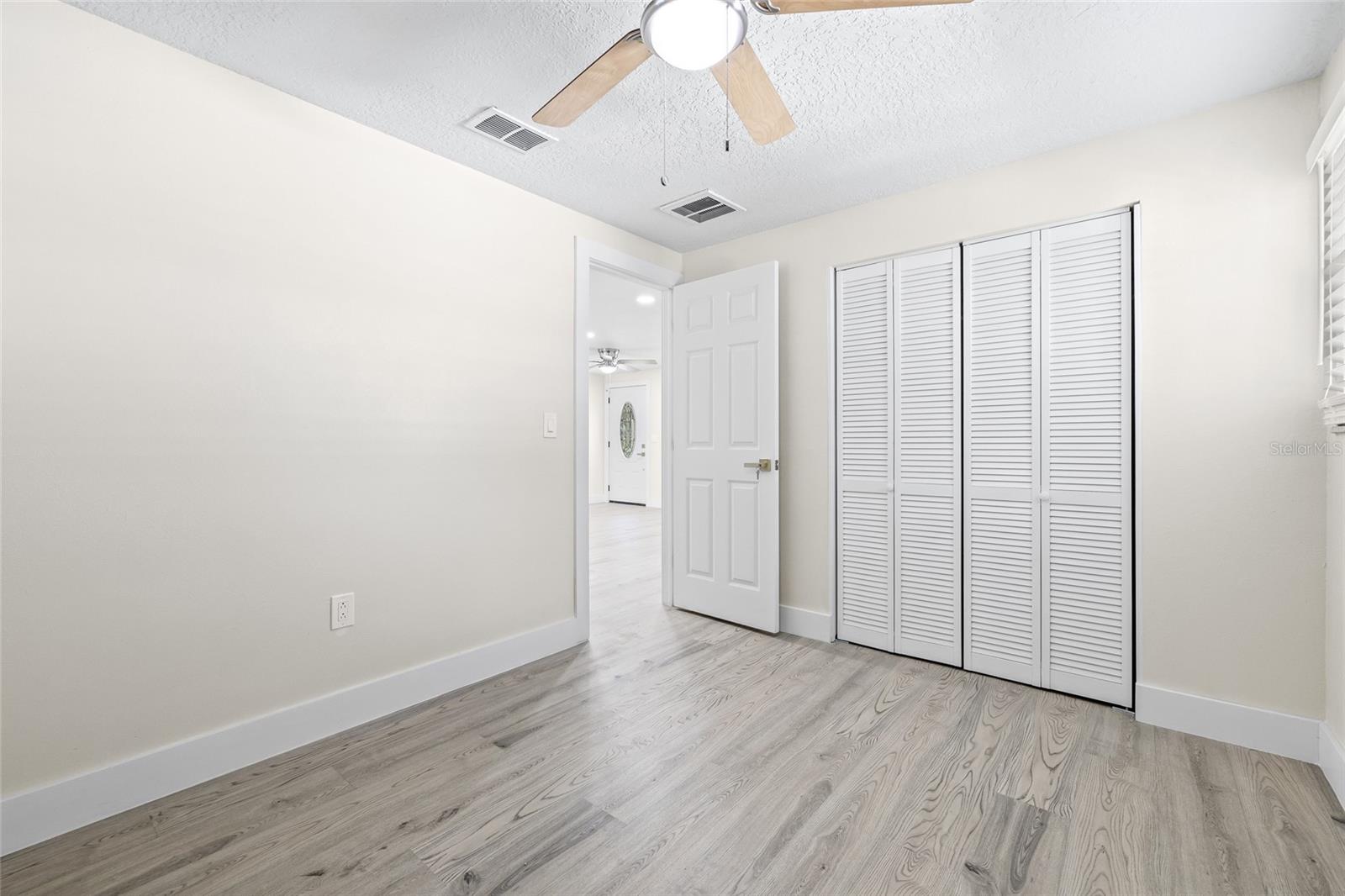 WEST BEARDED OAKS - Residential