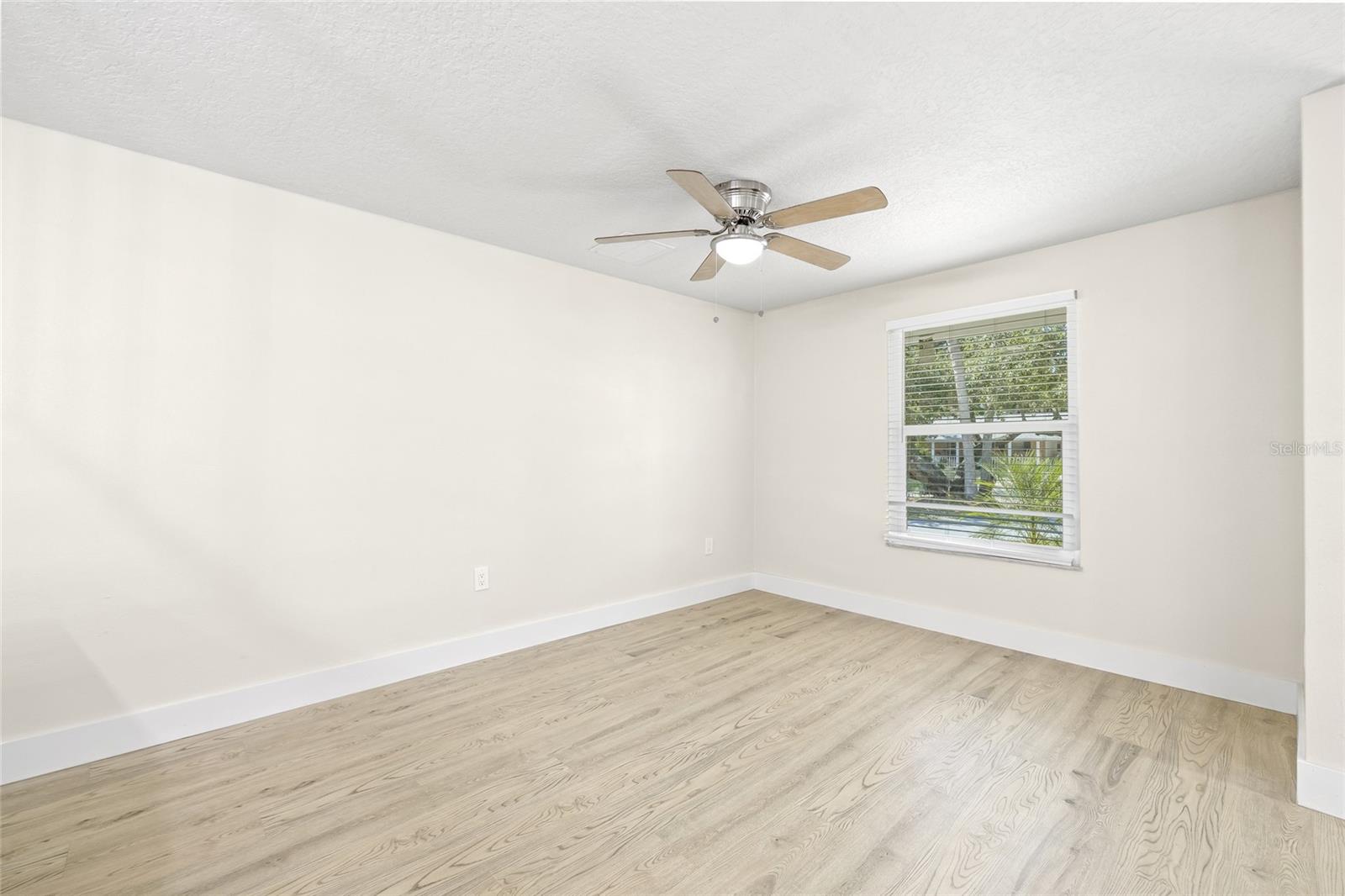 WEST BEARDED OAKS - Residential