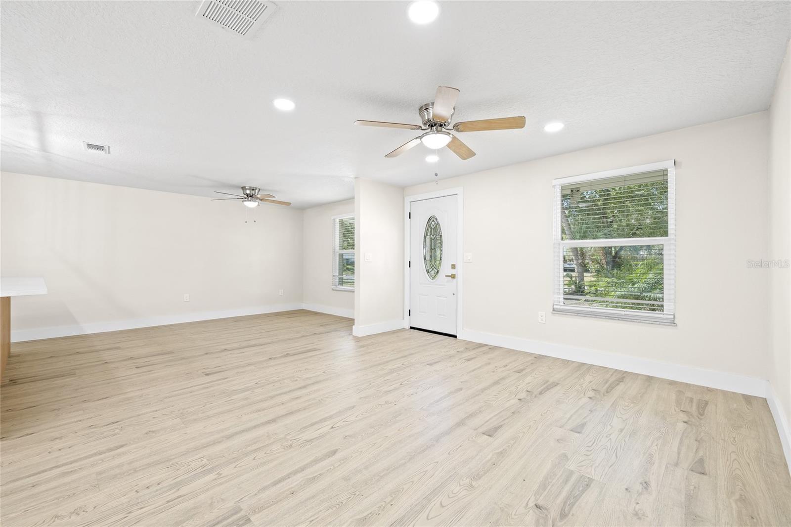 WEST BEARDED OAKS - Residential