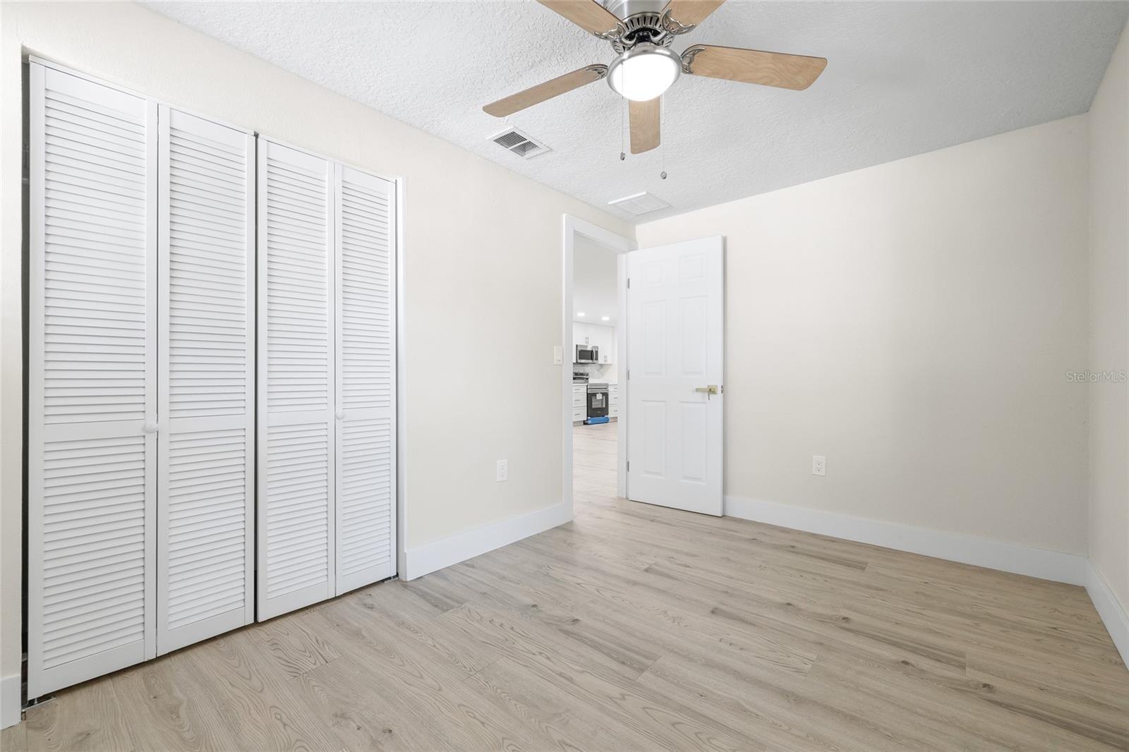 WEST BEARDED OAKS - Residential