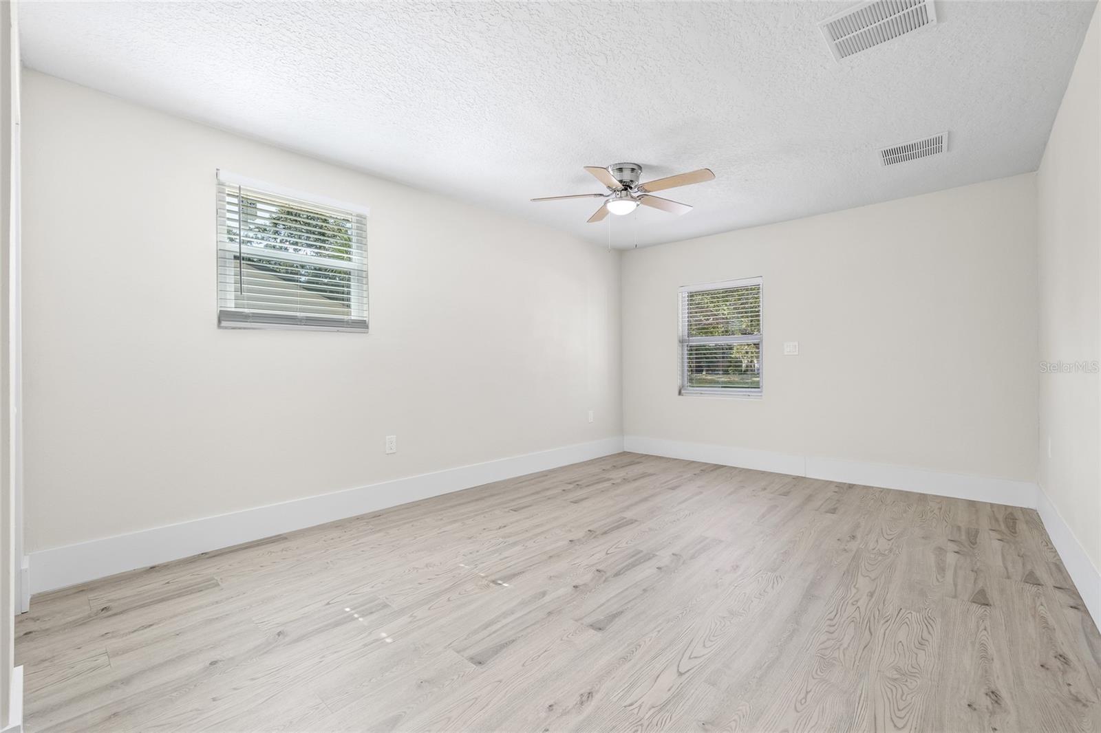 WEST BEARDED OAKS - Residential