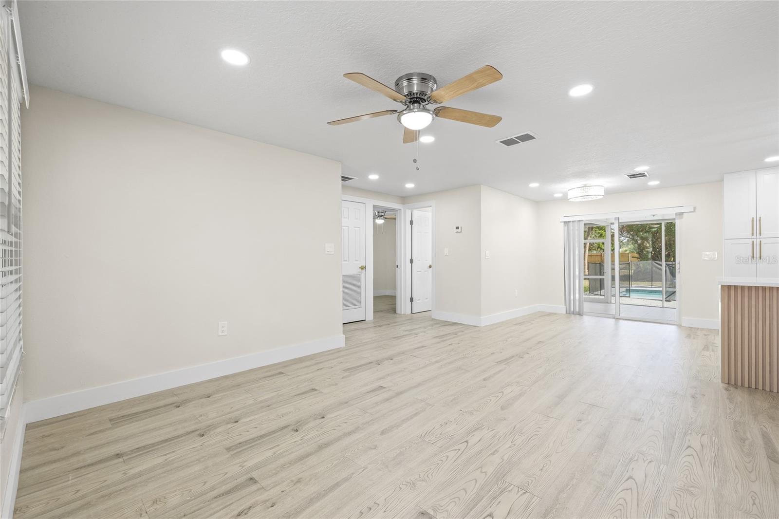 Casas a venda 3 - Jen Dantas 70 HORTON CIRCLE