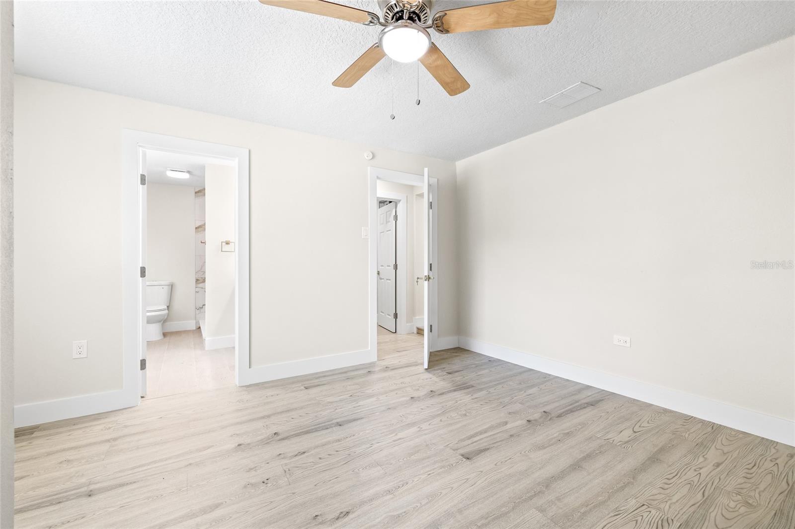 WEST BEARDED OAKS - Residential