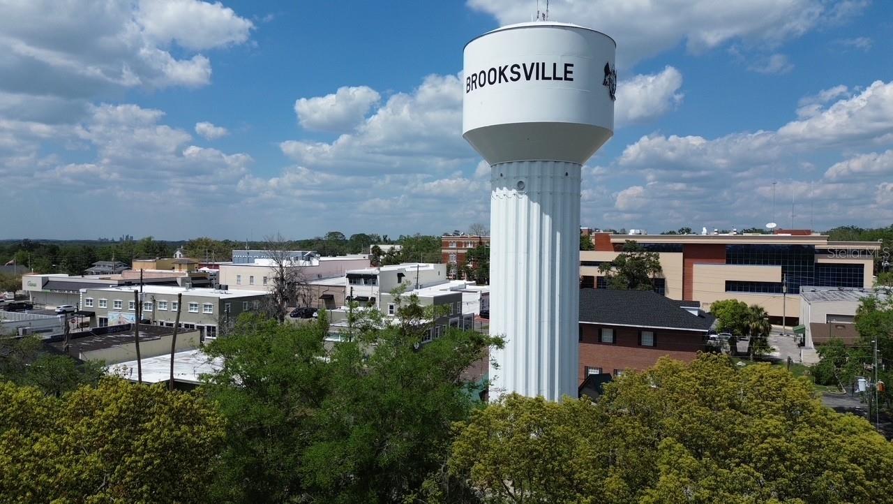 TOWN/BROOKSVILLE - Residential