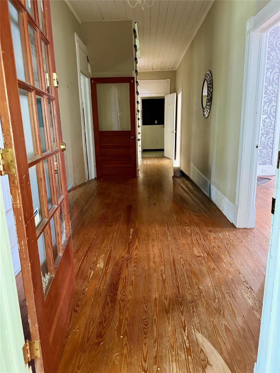 TOWN/BROOKSVILLE - Residential