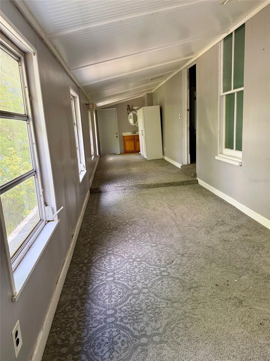 TOWN/BROOKSVILLE - Residential