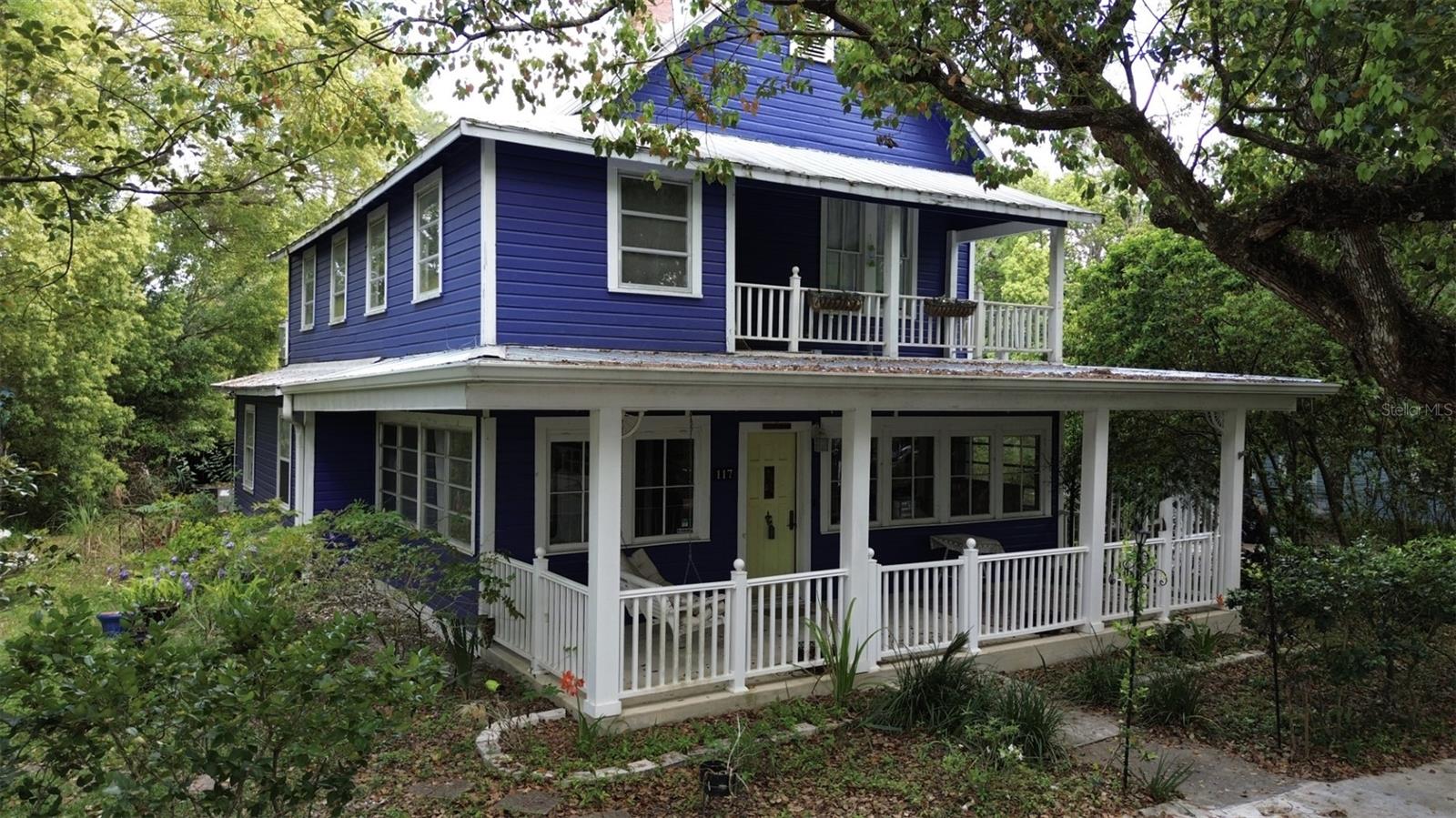 TOWN/BROOKSVILLE - Residential