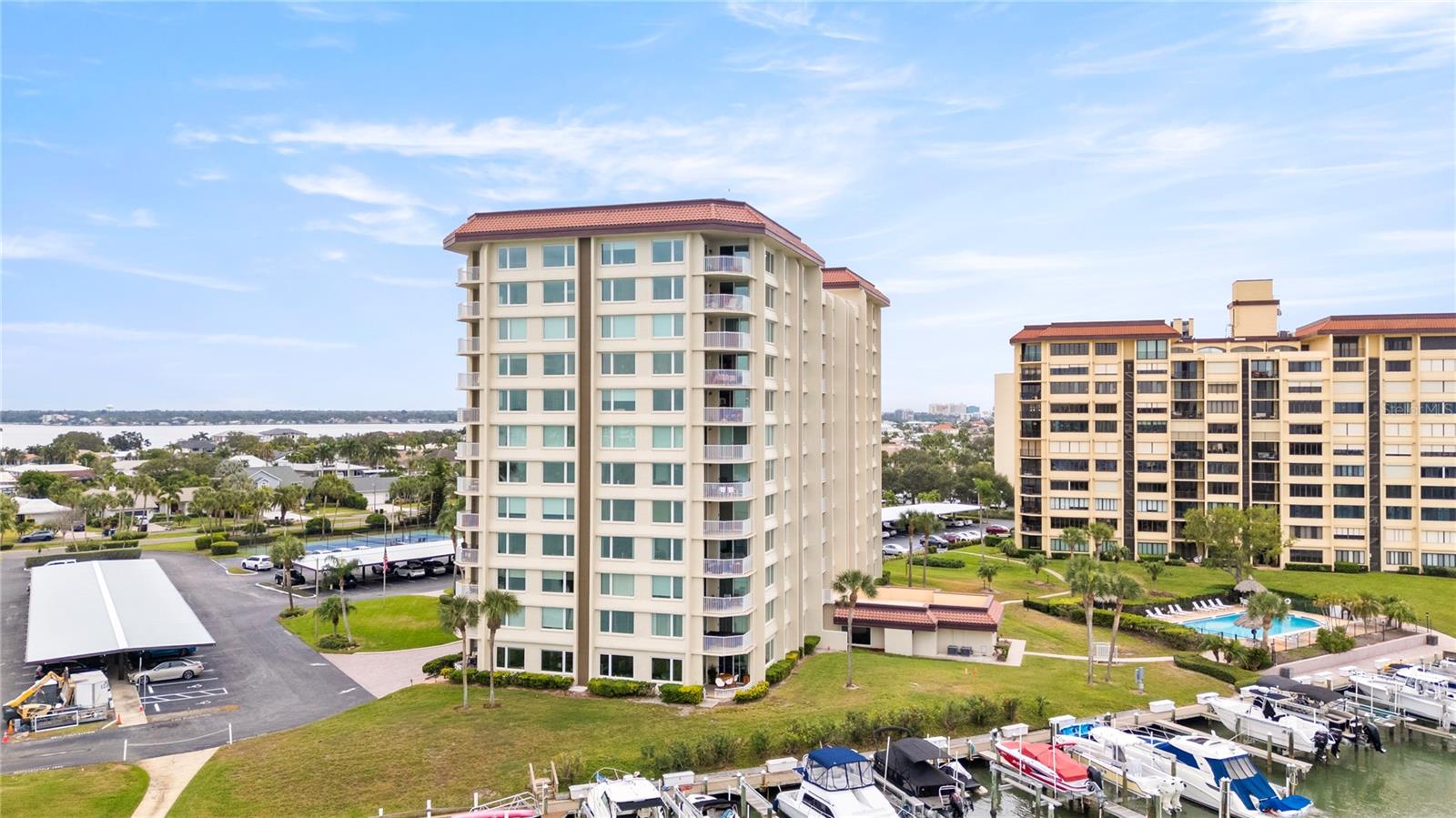 736 ISLAND WAY CONDO - Residential