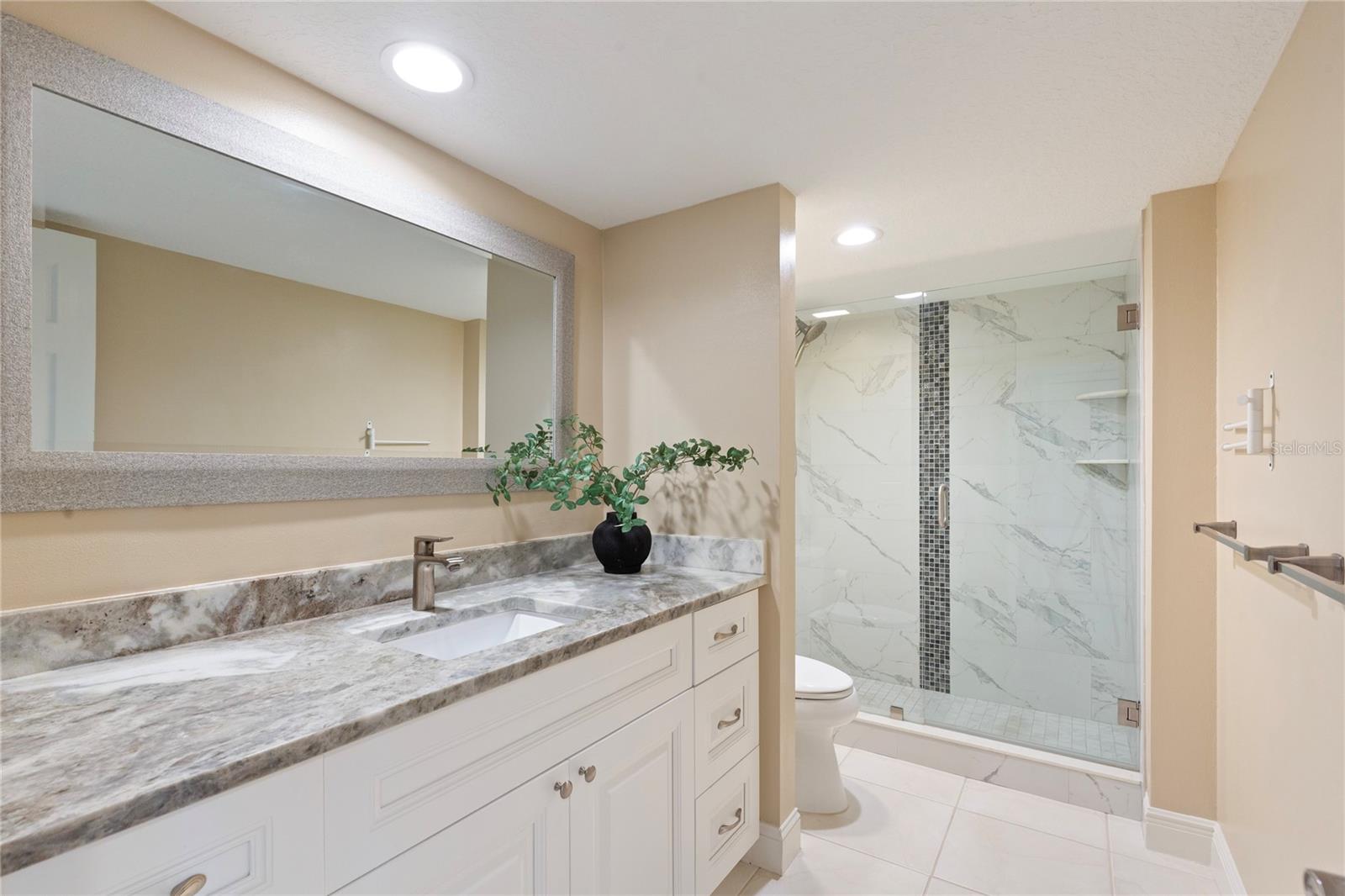 736 ISLAND WAY CONDO - Residential