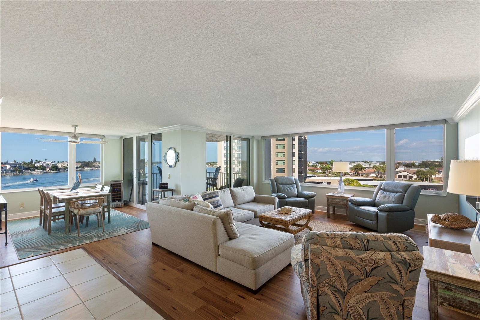 736 ISLAND WAY CONDO - Residential