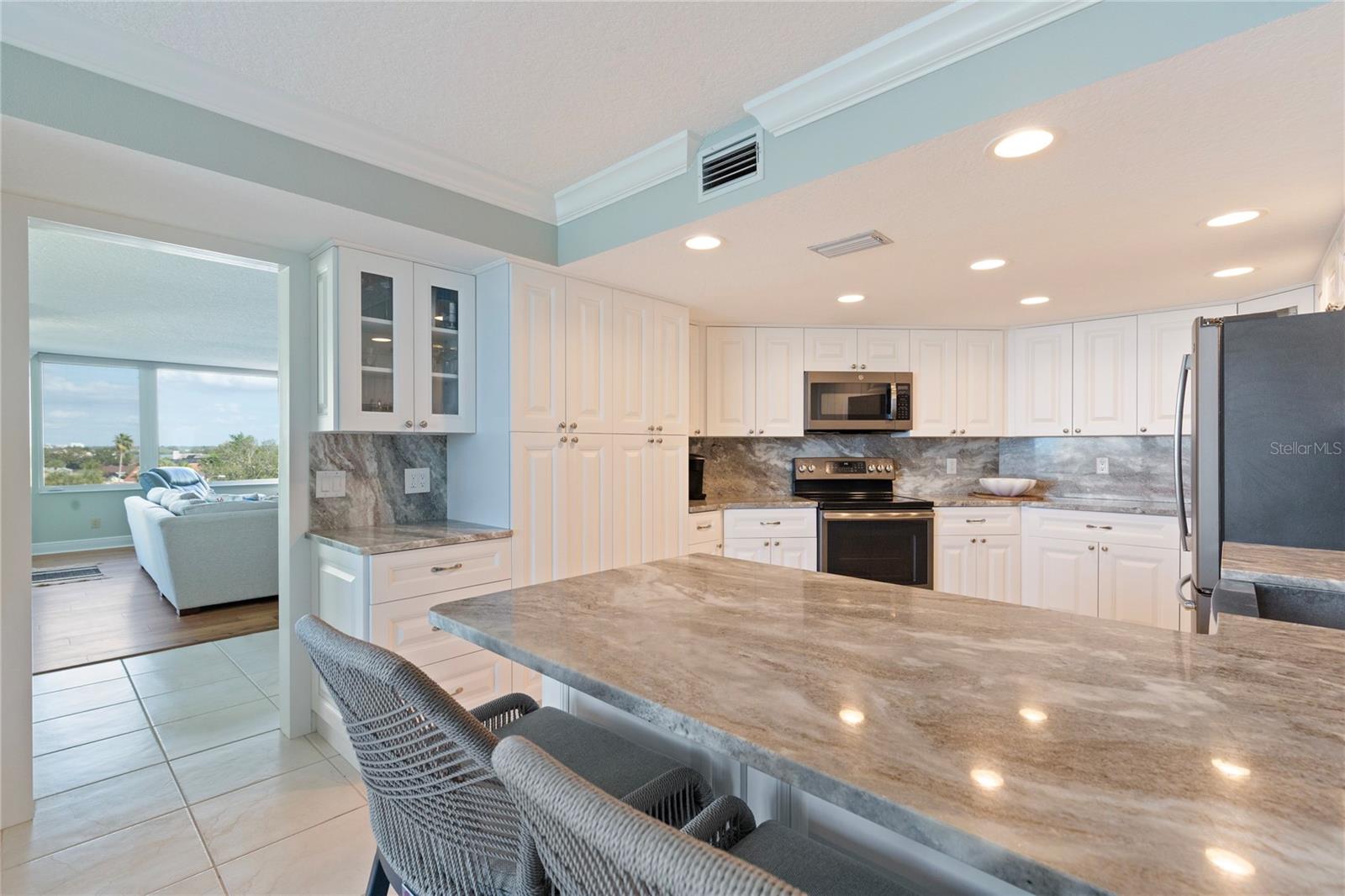 736 ISLAND WAY CONDO - Residential