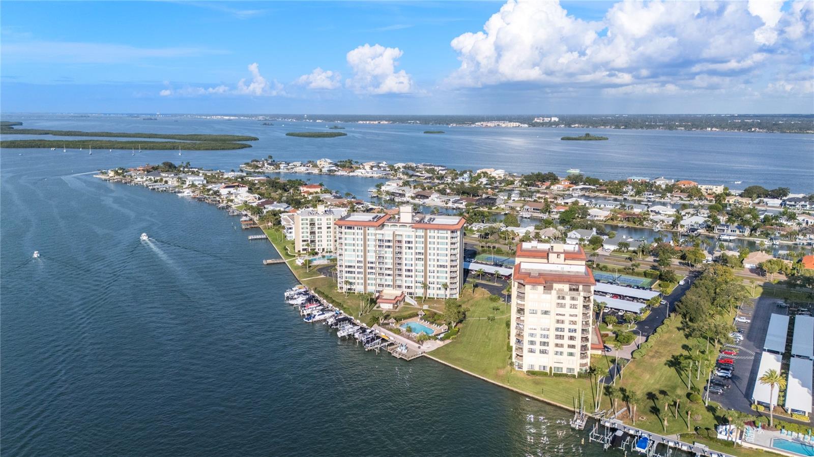 736 ISLAND WAY CONDO - Residential