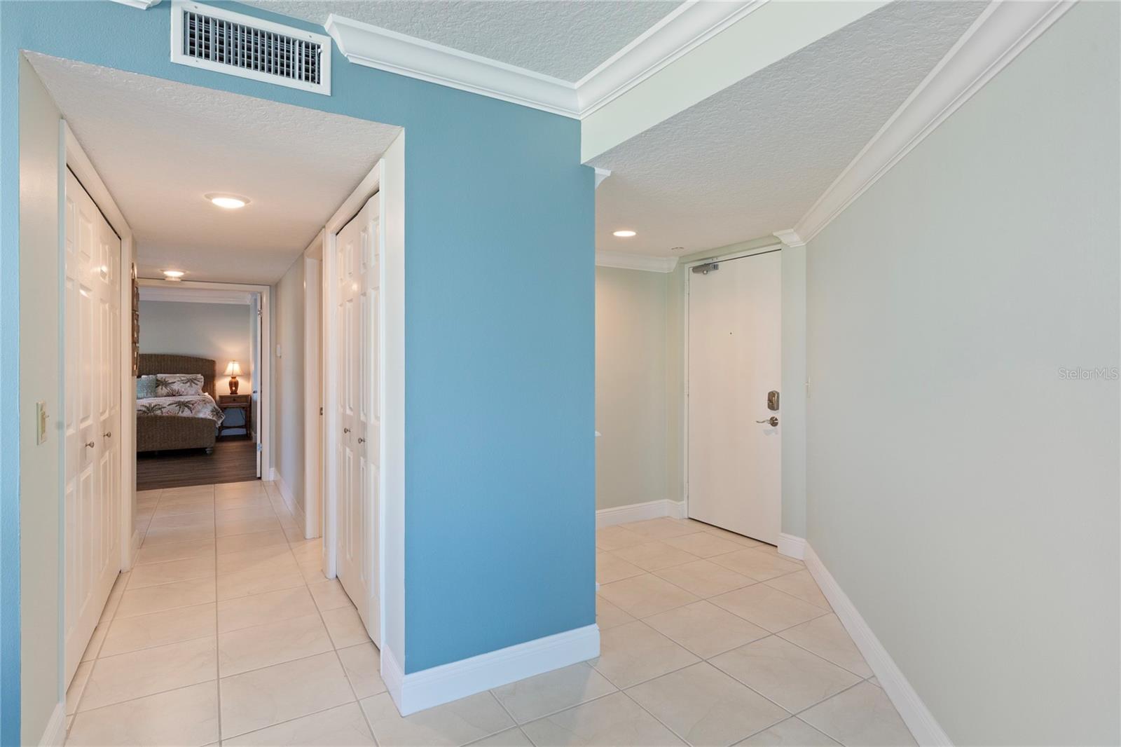 736 ISLAND WAY CONDO - Residential