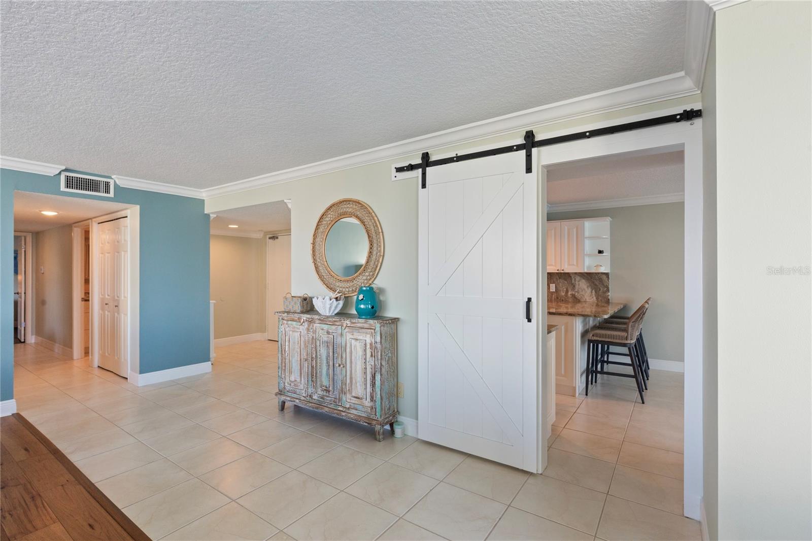 736 ISLAND WAY CONDO - Residential