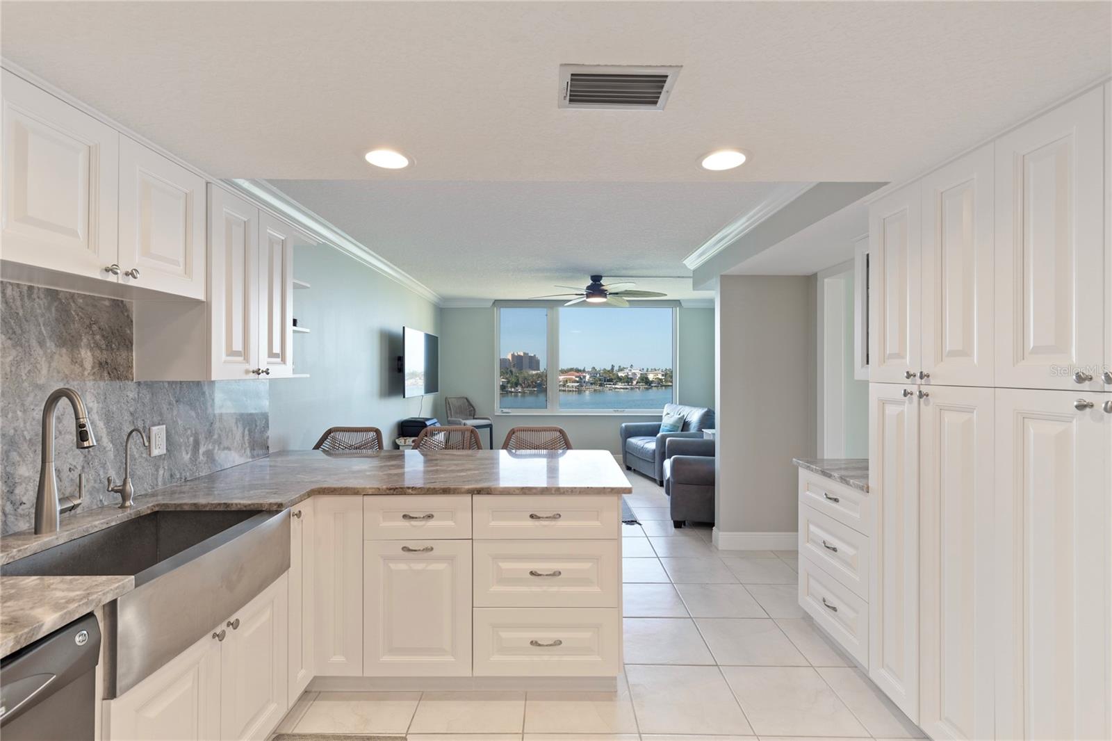 736 ISLAND WAY CONDO - Residential