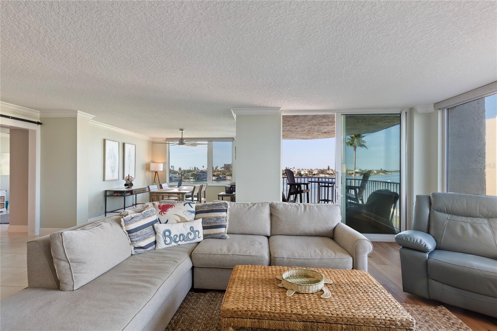 736 ISLAND WAY CONDO - Residential