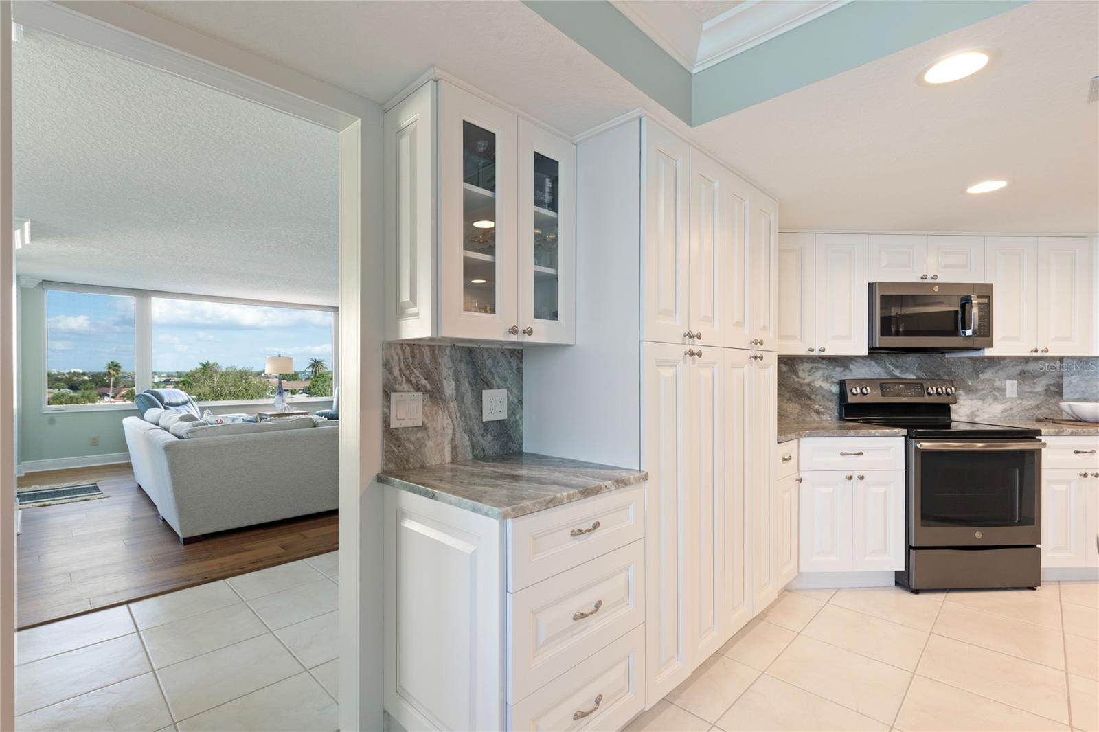 736 ISLAND WAY CONDO - Residential