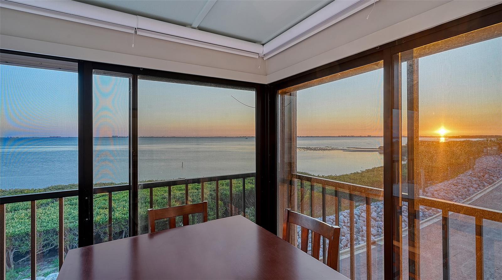 CONQUISTADOR BAY CLUB - Residential