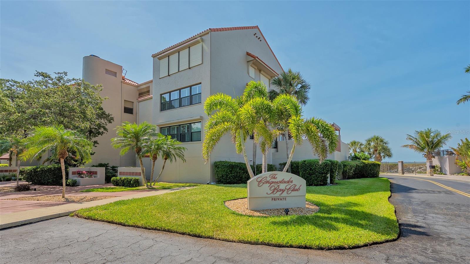 CONQUISTADOR BAY CLUB - Residential