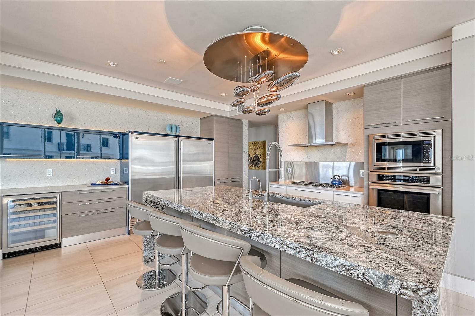 THE PHOENIX - Residential