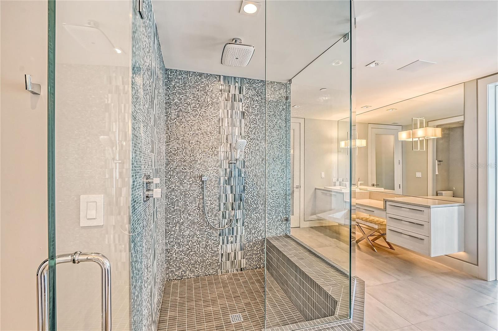 THE PHOENIX - Residential